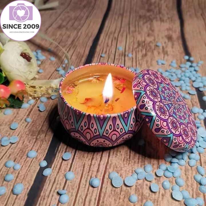 NẾN THƠM CAO CẤP hộp thiếc hoa văn